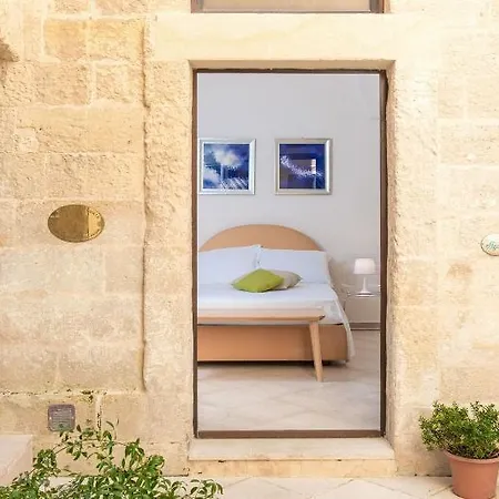 Palazzo Castromediano Hotel 3*